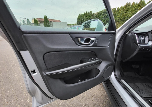Volvo V60 Cross Country cena 84500 przebieg: 263000, rok produkcji 2020 z Gołdap małe 562